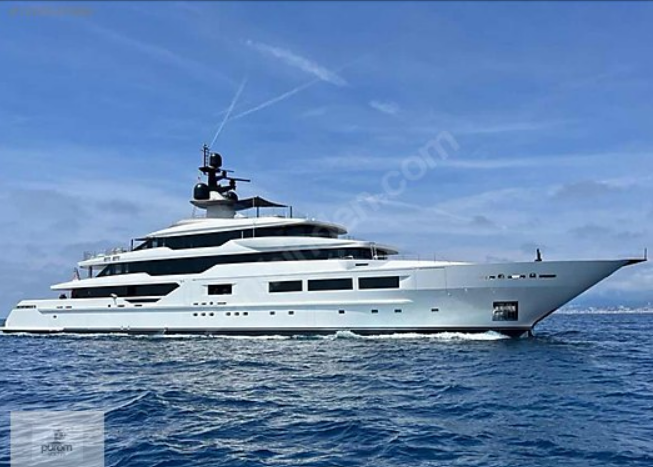 Bali 4.2 – SY STELINA II